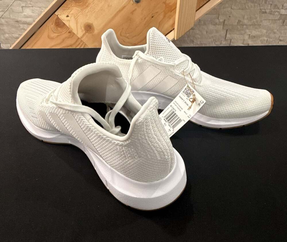 Adidas Swift Run 1.0 Size 10 White Gum Sneakers